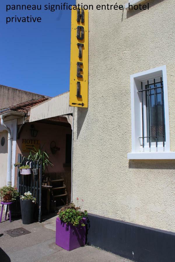 Hotel Le Dervois Montier-en-Der Exteriör bild