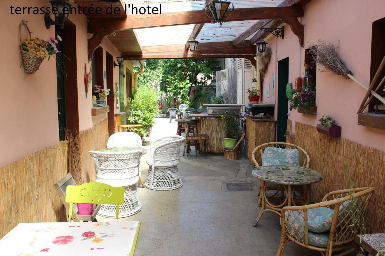 Hotel Le Dervois Montier-en-Der Exteriör bild