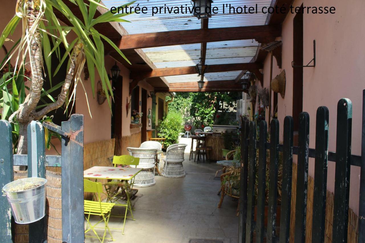 Hotel Le Dervois Montier-en-Der Exteriör bild