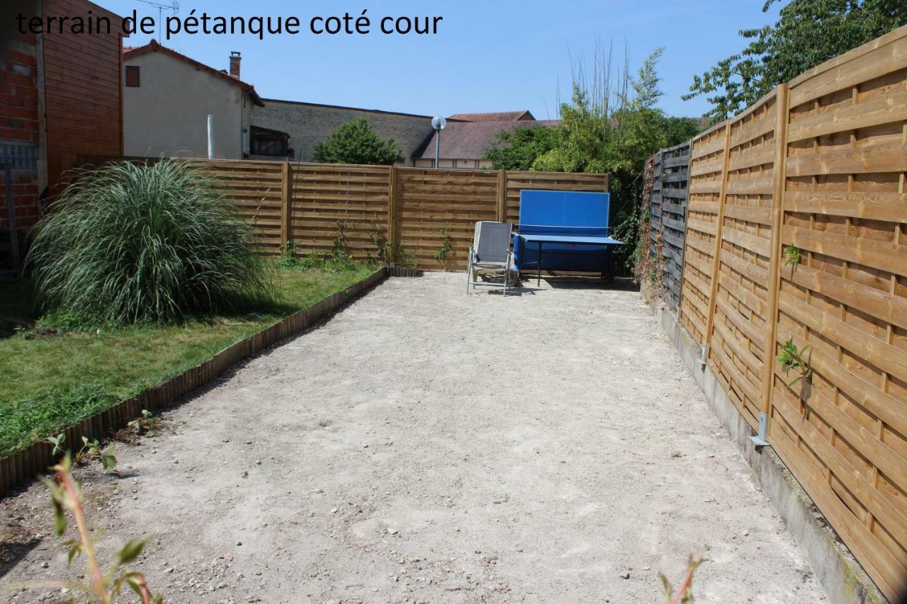 Hotel Le Dervois Montier-en-Der Exteriör bild
